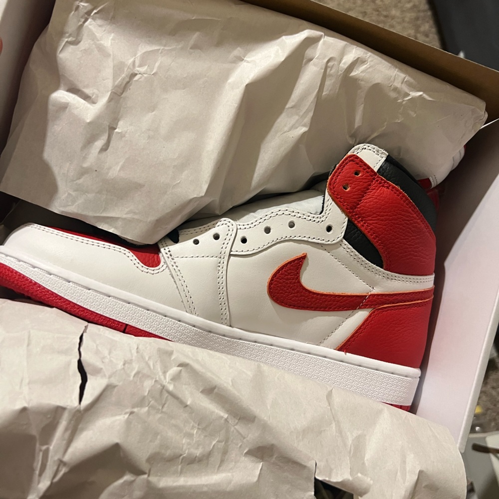 Men’s Jordan 1 - Picture 2 of 4